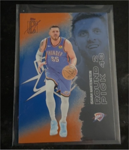 2025-26 Topps Signature Class #41 Isaiah Hartenstein — front