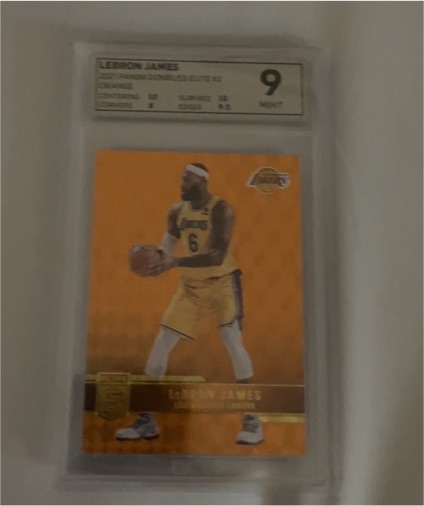 2021-22 Panini Donruss Elite #2 LeBron James — front