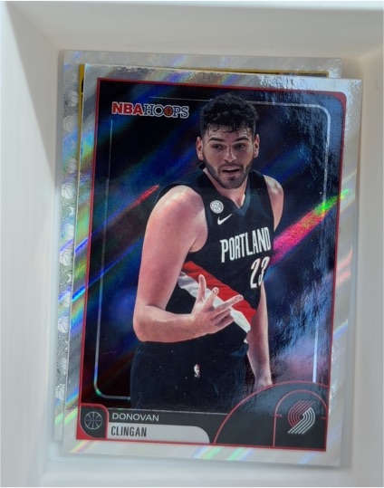 2025-26 Topps NBA Hoops #110 Donovan Clingan — front