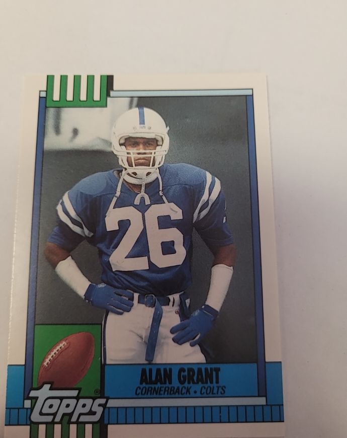 1990 Topps Traded #56T Alan Grant — front