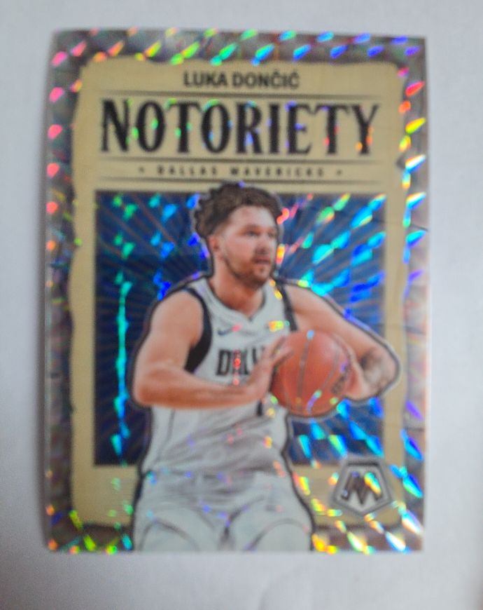 2023-24 Panini Mosaic #8 Luka Dončić Notoriety — front