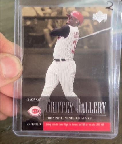 2001 Upper Deck Griffey Gallery #488 Ken Griffey Jr. — front