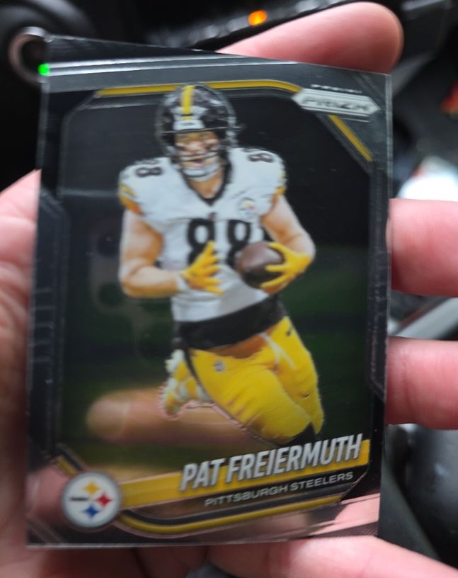 2025 Panini Prizm #243 Pat Freiermuth — front