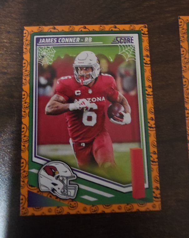 2025 Panini Score #114 James Conner Pumpkin — front