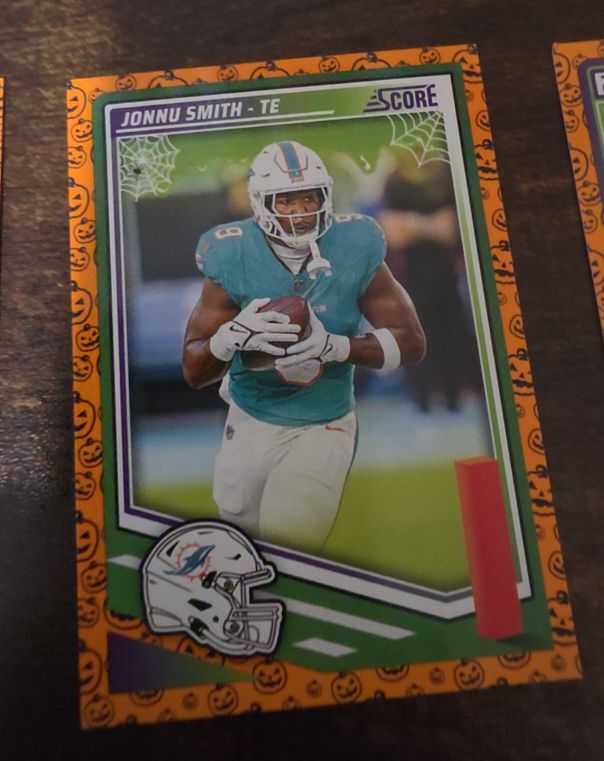 2025 Panini Score-A-Treat #99 Jonnu Smith — front