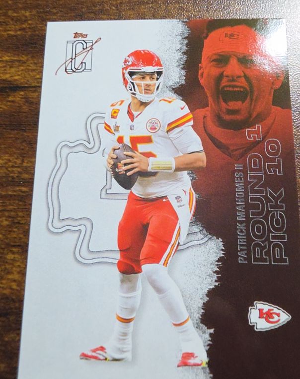 2025 Topps Signature Class #29 Patrick Mahomes II — front