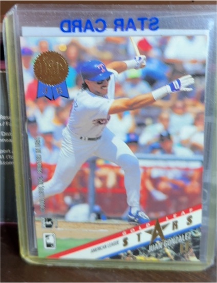 1993 Leaf Gold Leaf Stars #13 Juan Gonzalez — front