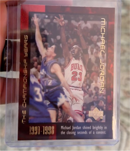 1999 Upper Deck #32 Michael Jordan The Championship Years — front