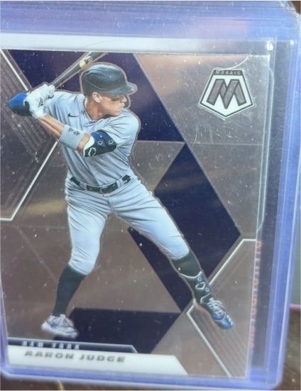 2021 Panini Mosaic #135 Aaron Judge — front