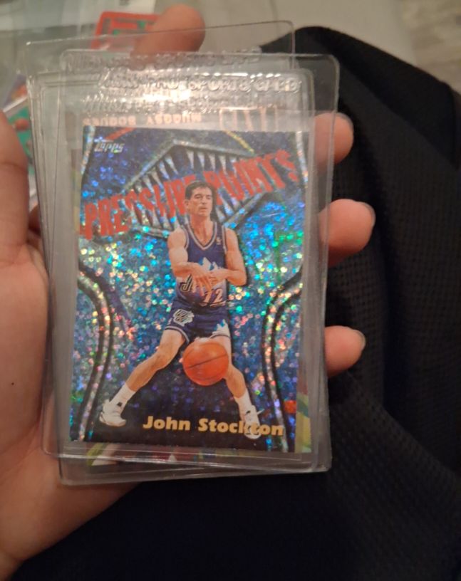 1997-98 Topps #4 John Stockton Pressure Points Insert — front