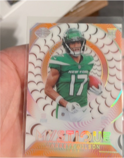 2022 Panini Illusions #M-8 Garrett Wilson — front