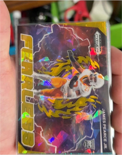 2025 Panini Prizm Draft Picks #F-JPJ James Pearce Jr. Fearless Gold Ice Rookie Insert — front