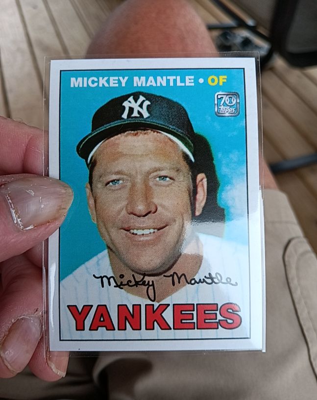 2021 Topps X Mickey Mantle Collection #37 1967 Topps — front