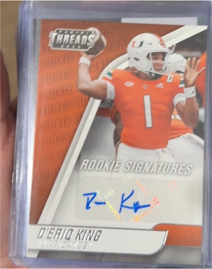2022 Panini Chronicles Draft Picks Threads Rookie Signatures #TH-DKI D'Eriq King — front