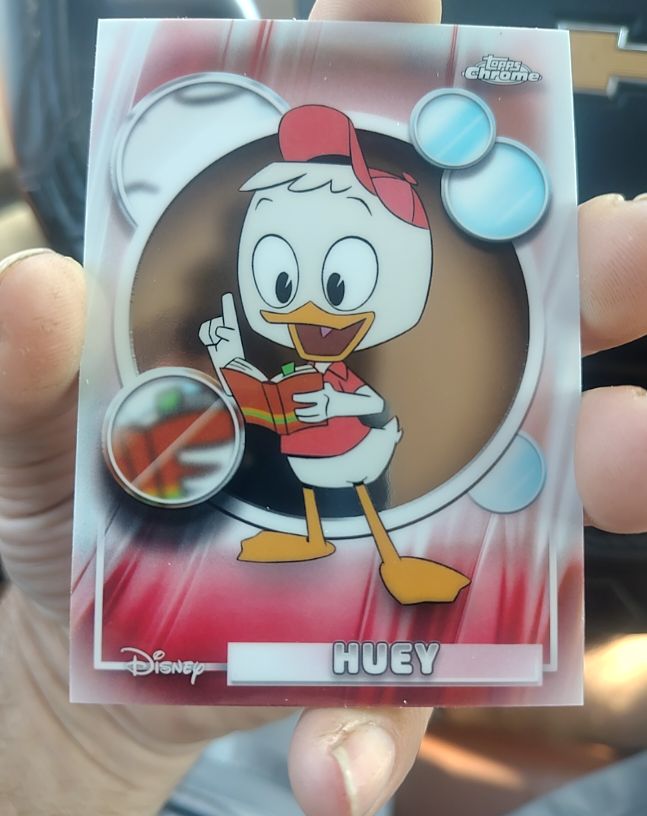 2026 Topps Chrome Disney #119 Huey — front