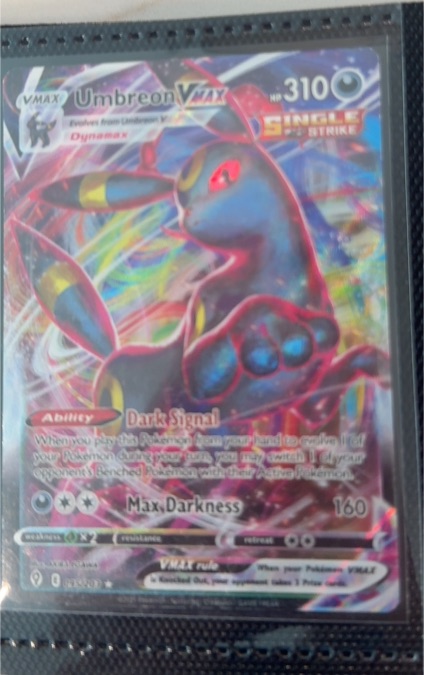 2021 Pokémon TCG Evolving Skies #095 Umbreon VMAX — front