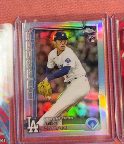 2025 Topps Chrome Update #USC73 Roki Sasaki Rookie Debut — front
