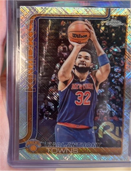 2025-26 Topps Chrome #179 Karl-Anthony Towns — front