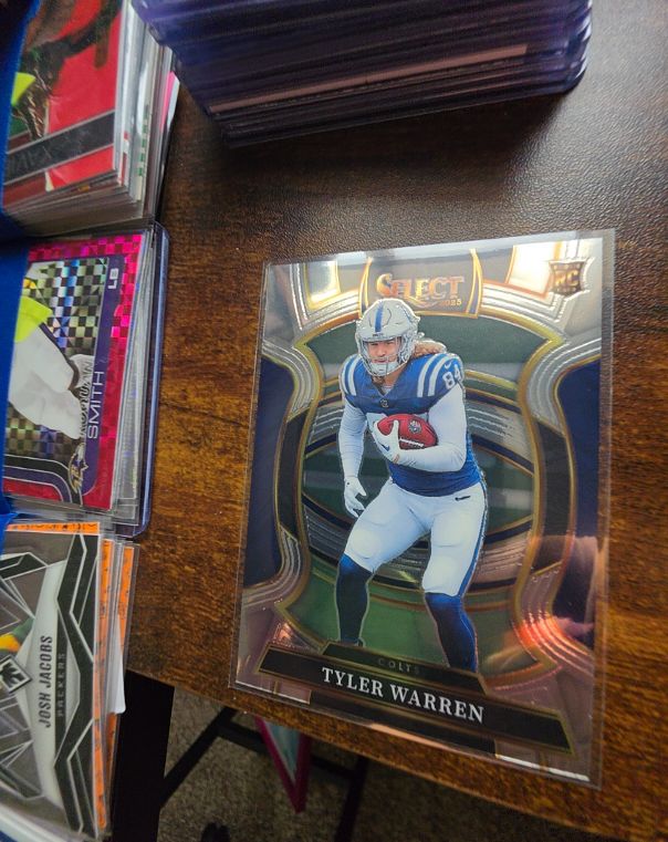 2025 Panini Select #33 Tyler Warren — front