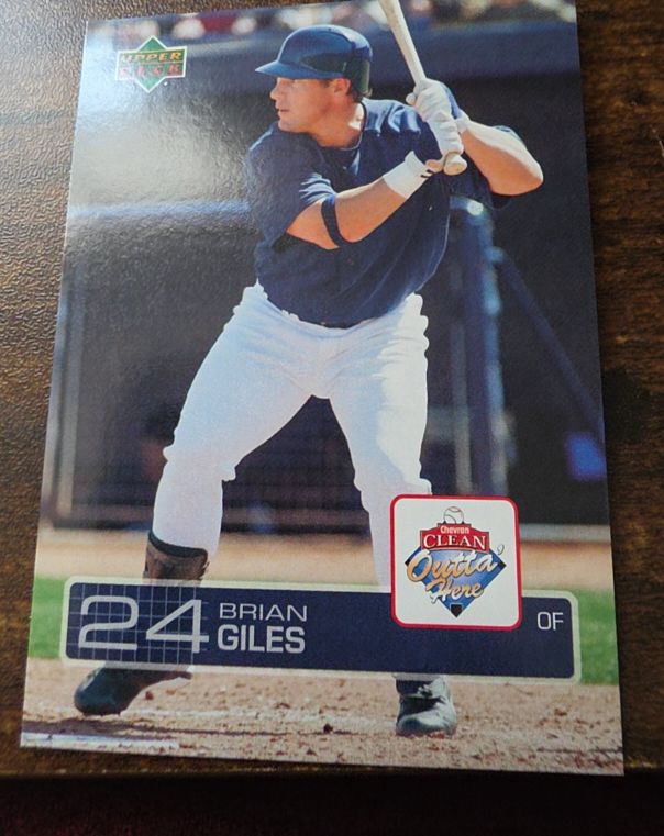 2004 Upper Deck Chevron Clean Outta' Here #9 Brian Giles — front