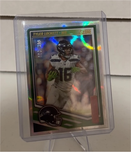 2025 Panini Score #86 Tyler Lockett — front