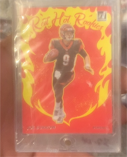 2020 Panini Donruss #RH-JB Joe Burrow Red Hot Rookies — front