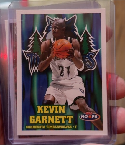 1997 NBA Hoops #92 Kevin Garnett — front