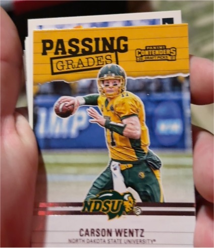 2017 Panini Contenders Draft Picks #6 Carson Wentz Passing Grades — front