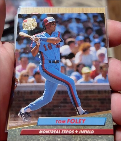 1992 Fleer Ultra #221 Tom Foley — front
