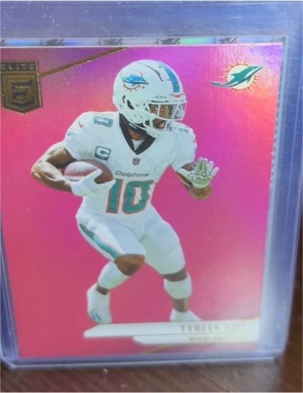 2024 Panini Donruss Elite #77 Tyreek Hill — front