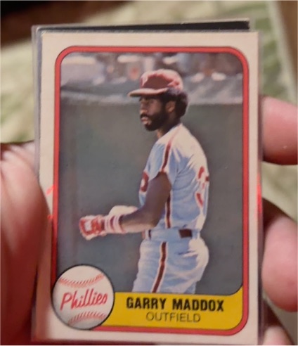 1981 Fleer #19 Garry Maddox — front