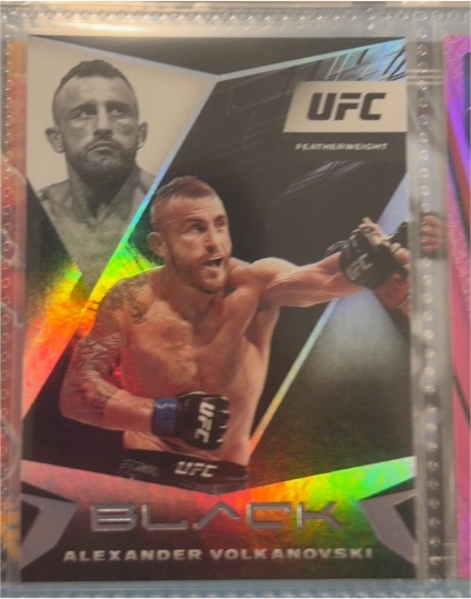 2021 Panini Chronicles UFC Black #103 Alexander Volkanovski — front
