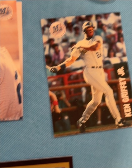 1991 Upper Deck Ken Griffey Jr. Seattle Mariners — front