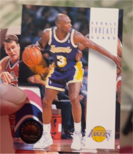 1993-94 SkyBox Premium #100 Sedale Threatt — front