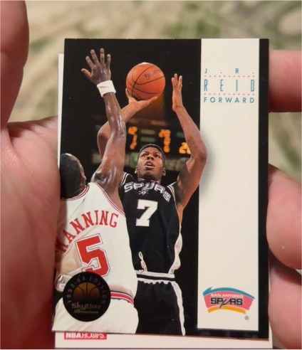 1993-94 SkyBox Premium #167 J.R. Reid — front