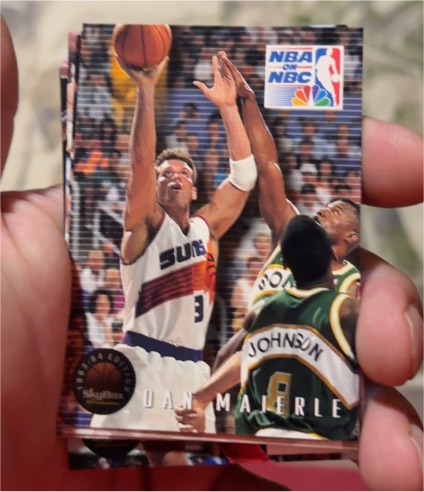 1993 SkyBox #15 Dan Majerle Phoenix Suns NBA on NBC — front