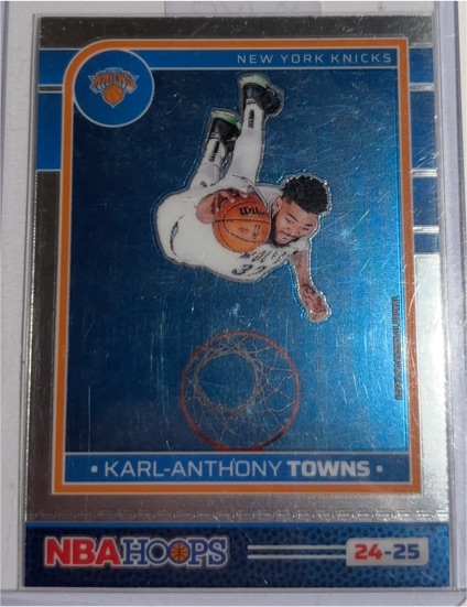 2024-25 Panini NBA Hoops #5 Karl-Anthony Towns — front