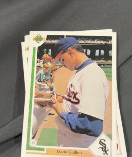 1991 Upper Deck #325 Ozzie Guillen — front