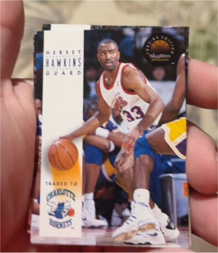 1993-94 SkyBox Premium #139 Hersey Hawkins Charlotte Hornets — front