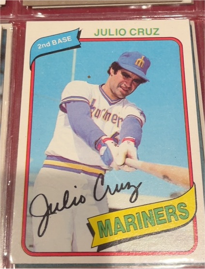1980 Topps #32 Julio Cruz — front