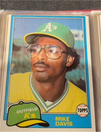 1981 Topps #364 Mike Davis — front