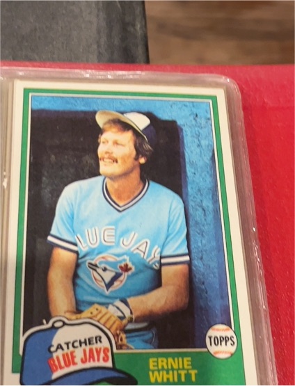 1981 Topps #407 Ernie Whitt — front