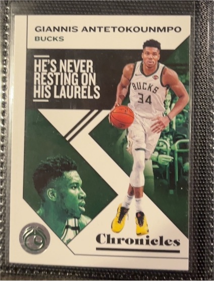 2019-20 Panini Chronicles #39 Giannis Antetokounmpo — front