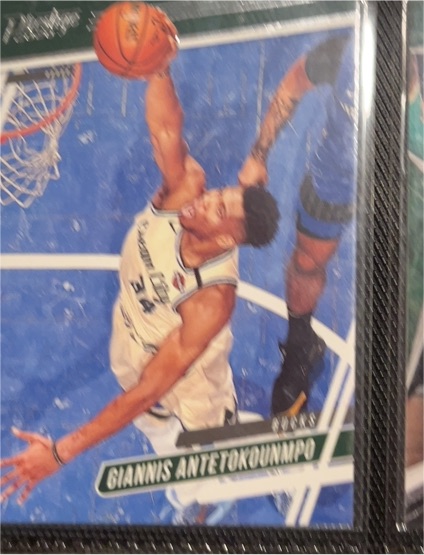 2019-20 Panini Chronicles Prestige #62 Giannis Antetokounmpo — front