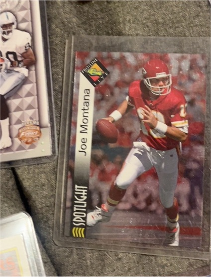 1994 Pro Line Spotlight #PB15 Joe Montana — front