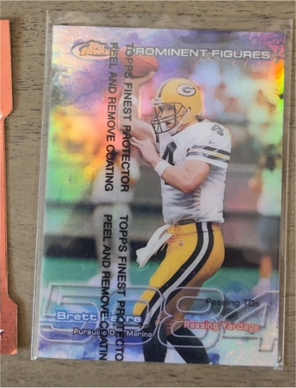 1999 Topps Finest #PF1 Brett Favre Prominent Figures — front