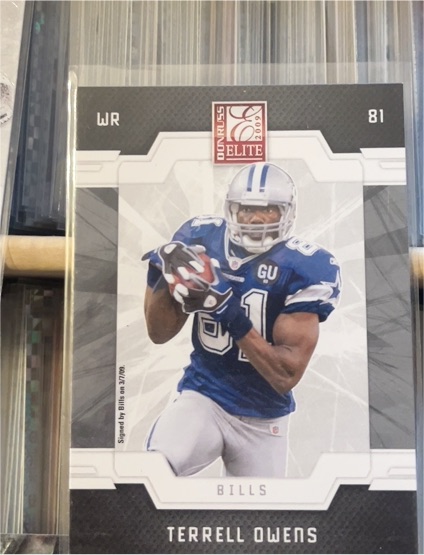 2009 Donruss Elite #28 Terrell Owens — front