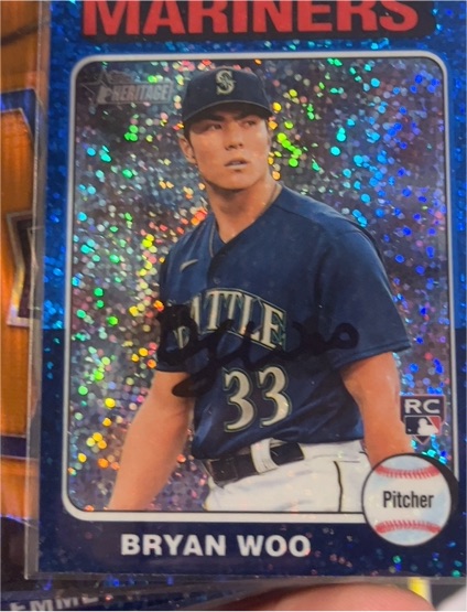 2024 Topps Heritage #245 Bryan Woo Blue Sparkle Refractor — front