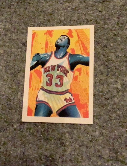 1990-91 NBA Hoops #372 Patrick Ewing — front
