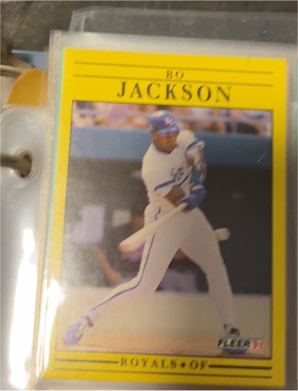 1991 Fleer #561 Bo Jackson — front